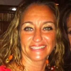 Meet your Posher, Adela